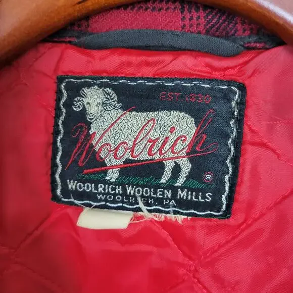 Woolrich Mens Coat Red Black Buffalo Plaid Lined Quilted Hunting Jacket Mackinaw